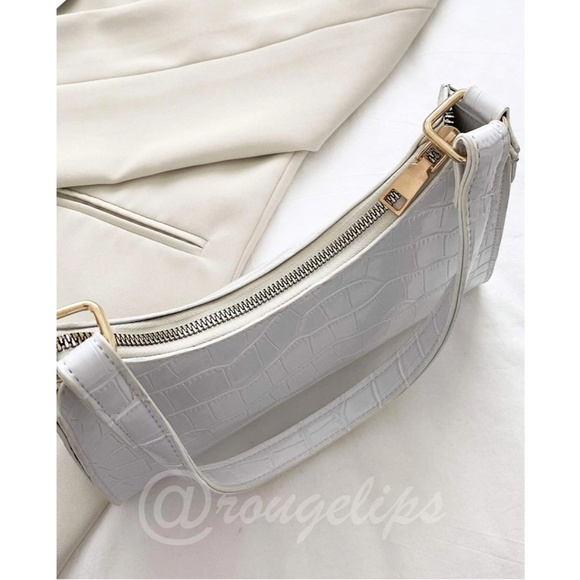Reptile Pattern PU Leather White Baguette Handbag - Picture 6 of 7